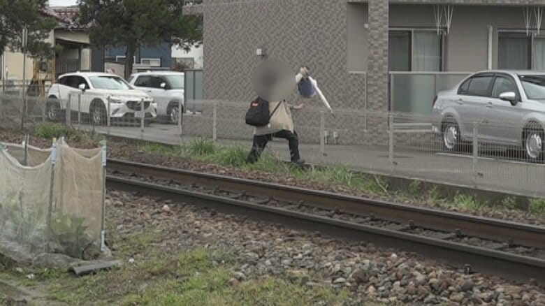 危険な“勝手踏切”に「暗黙の了解」の声 線路横断で死亡事故も 全国に約1万5000カ所 富山県内は約500カ所｜FNNプライムオンライン