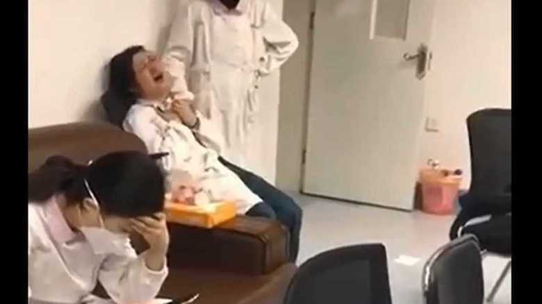 不安のあまり泣き叫ぶ武漢の病院関係者 ~ツイッターより~
