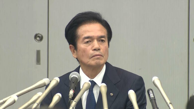 25日、問題発覚以来初めて姿を見せたビッグモーターの兼重社長