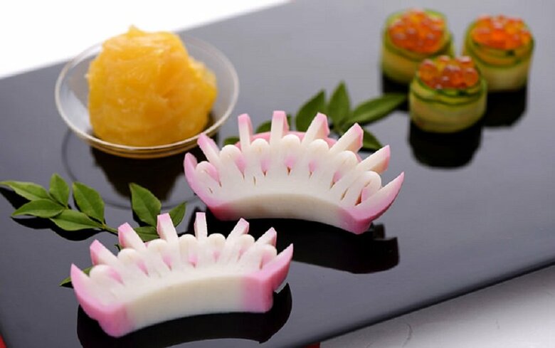 王冠（提供：紀文食品）