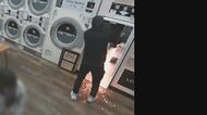 コインランドリーで精算機壊し現金盗もうとしたか　激しい火花も…防犯カメラが捉えた一部始終【愛知発】