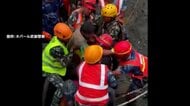 ネパール土石流で土砂に埋まった水力発電所から9日ぶり2人救出　救助隊の呼びかけにトンネル内から返事