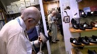 「客にぴったり合った体にいい靴を」日本最高齢93歳の靴のプロ　コロナ禍や水害乗り越え66年…SNS投稿も人気に