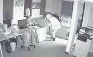 会社事務所に侵入、金庫を破壊…何も奪えず雪の中を逃走した52歳…