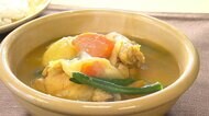 漬けて焼くだけ!肉が柔らかくなる「塩糖水」レシピ 鶏手羽元のカレー&魚もジューシーに