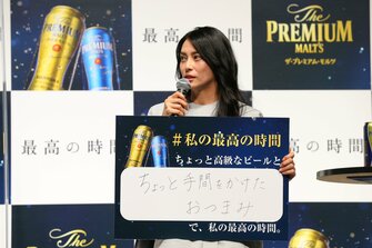 ビール大好き 柴咲コウと小栗旬が新cmで共演 撮影 こぼれ 話で忘れていた失敗がばれた