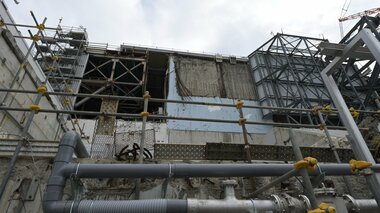 コロナで計画遅延、震度6弱の余震でトラブル 事故10年の福島第一原発で見たもの