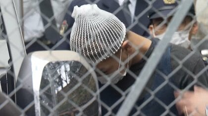 車8台絡むひき逃げ…逮捕・送検の男は現場に車放置し徒歩で逃走か　63歳女性重傷　「よく覚えていない」と容疑否認　茨城・水戸