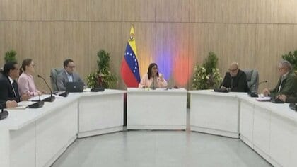 アメリカとベネズエラ両政府、事実上「封鎖」の原油輸出再開で協議か　ロイター通信報道