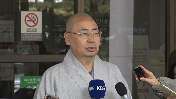 最高裁で敗訴した韓国・浮石寺の住職 10月26日