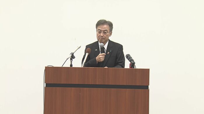 緊急で開かれた記者会見