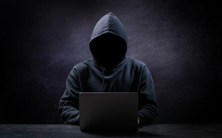 相次ぐ不正アクセス「運転免許証流出のリスクが最も高い」初代サイバー警察のトップが語る対処法｜FNNプライムオンライン