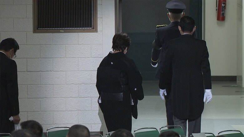 国葬が終わり、遺骨は、日本武道館を後にした