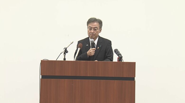 緊急で開かれた記者会見