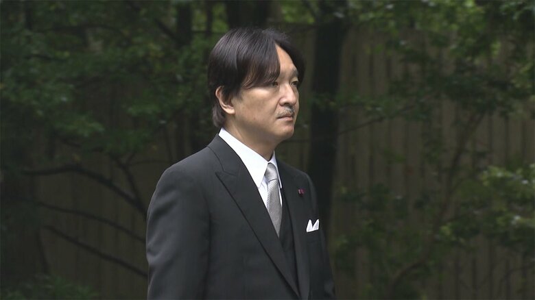 伊勢神宮を参拝される秋篠宮ご夫妻（21日）