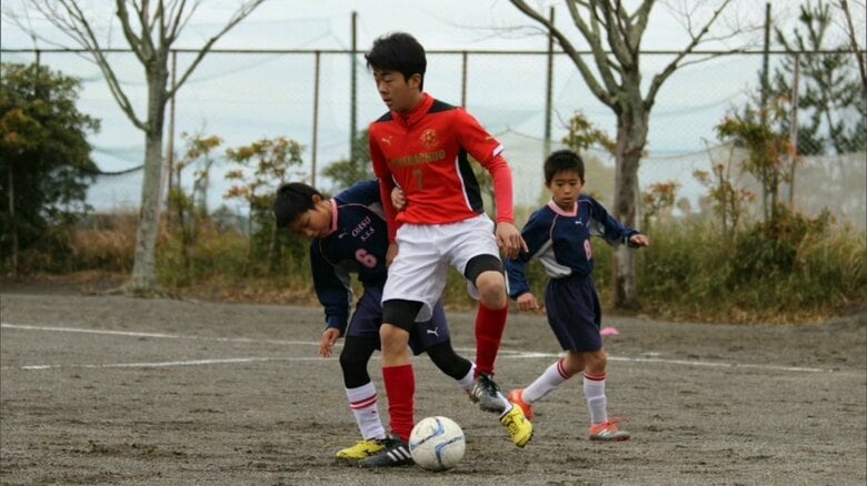 小学校時代の小杉さん（提供：本人）