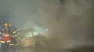 どちらかが対向車線にはみ出しか？トレーラーと正面衝突　乗用車全焼し男女2人死亡　女児重傷　北海道・苫小牧市
