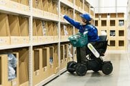 日本通運とWHILL社、東京大学と物流倉庫における電動モビリティ活用を共同実証