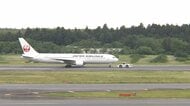 JAL旅客機タイヤ不具合で緊急着陸　羽田滑走路に破損判明　「金属板」が浮き上がり　関連を調査