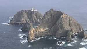 韓国が不法占拠する竹島で防衛訓練 日本政府は猛反発 訪韓した日本の国会議員に文大統領は?