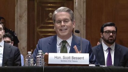 アメリカ財務長官、イランの石油生産「まもなく崩壊」　カーグ島の貯蔵施設の容量が限界に近づいていると示唆