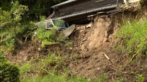 土砂崩れで97歳の女性が死亡　宮崎では19日未明まで大雨