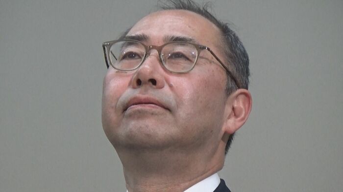今年4月の会見