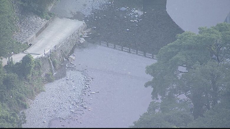 福岡・八女市の川でおぼれる「4人で泳いでいたところ1人が上がってこない」　20代男性か　救助されるも意識不明　現場では6月も高校生おぼれ死亡｜FNNプライムオンライン