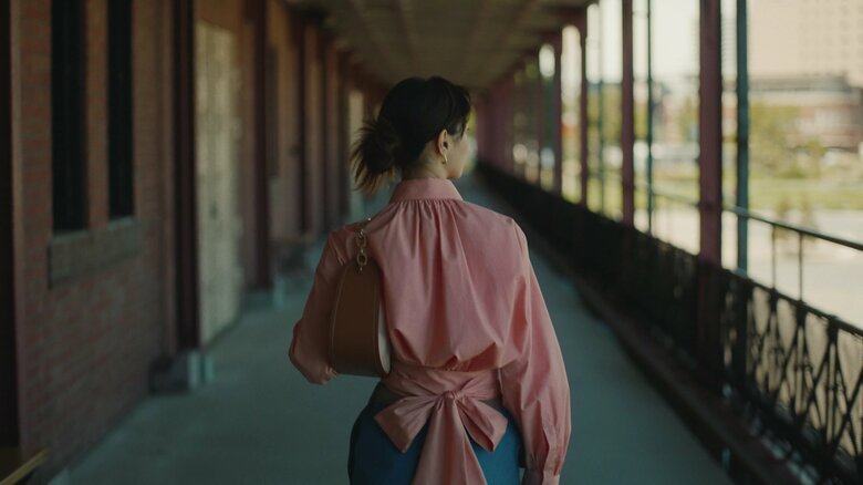 トッズ・ジャパン2021/22年秋冬新作ムービー「Sound of Emotions」