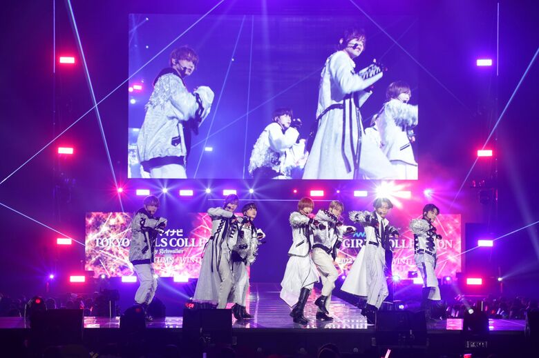 (c) マイナビ TOKYO GIRLS COLLECTION 2022 AUTUMN/WINTER