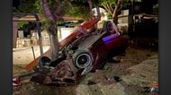 結婚式場に猛スピードで車突っ込み大破　水道管が破裂し噴き出す水　運転手と同乗者を病院搬送　トルコ