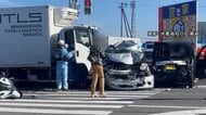 交差点で乗用車やトラックなど6台絡む事故…男性1人死亡　男女6人が重軽傷　千葉・館山市