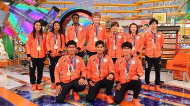 バスケ女子「自由だぁ!」“ワタガシ”熱い抱擁に「キュン!」メダリスト明かす五輪の舞台裏
