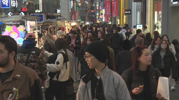 26日　観光客であふれかえるソウル・明洞