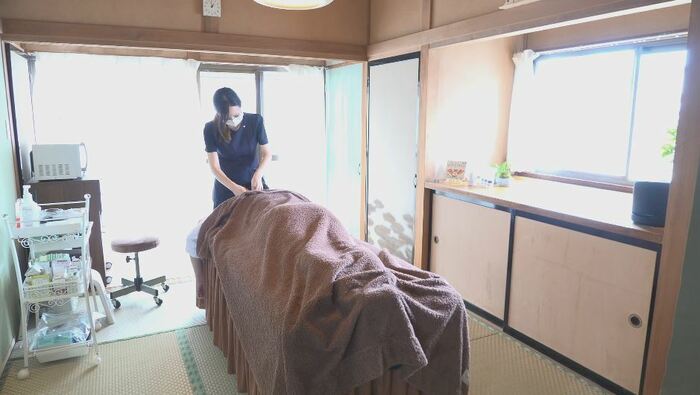2階に入る「椿鍼灸院」