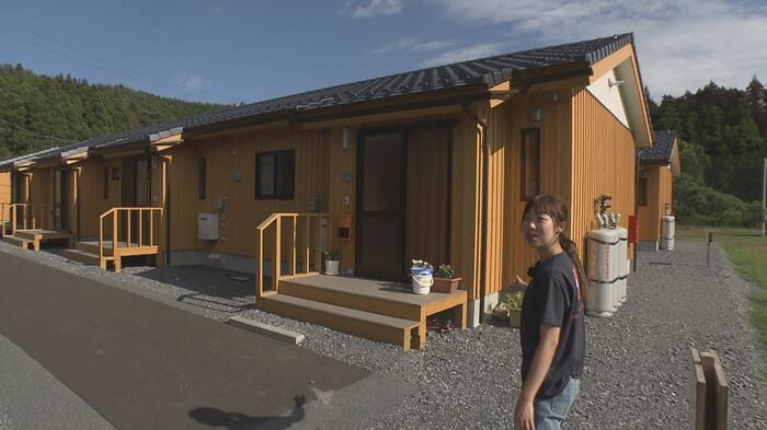 現在は仮設住宅で暮らす東川さん(綾里地区仮設住宅)