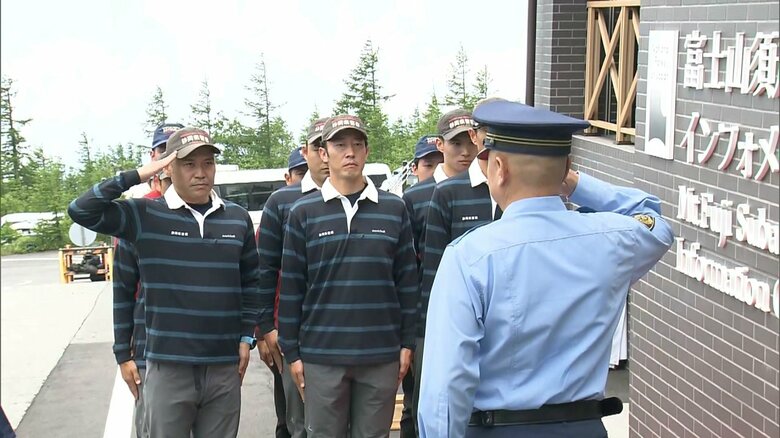 「隊員も命懸け」“5類移行後”の富士山　登山者数は急増　救助要請者は7月だけで31人【静岡発】｜FNNプライムオンライン