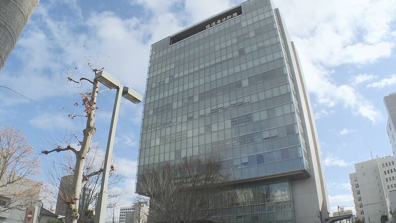 知人女性に同意を得ず性交した疑い　信濃毎日新聞社の男性社員を書類送検　当時、記者として勤務　現在は自宅待機｜FNNプライムオンライン