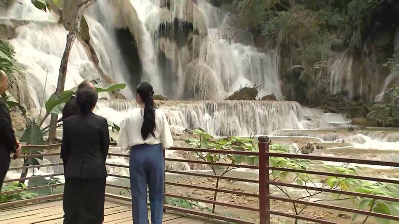 観光名所「クワンシーの滝」を訪問された（11月20日）