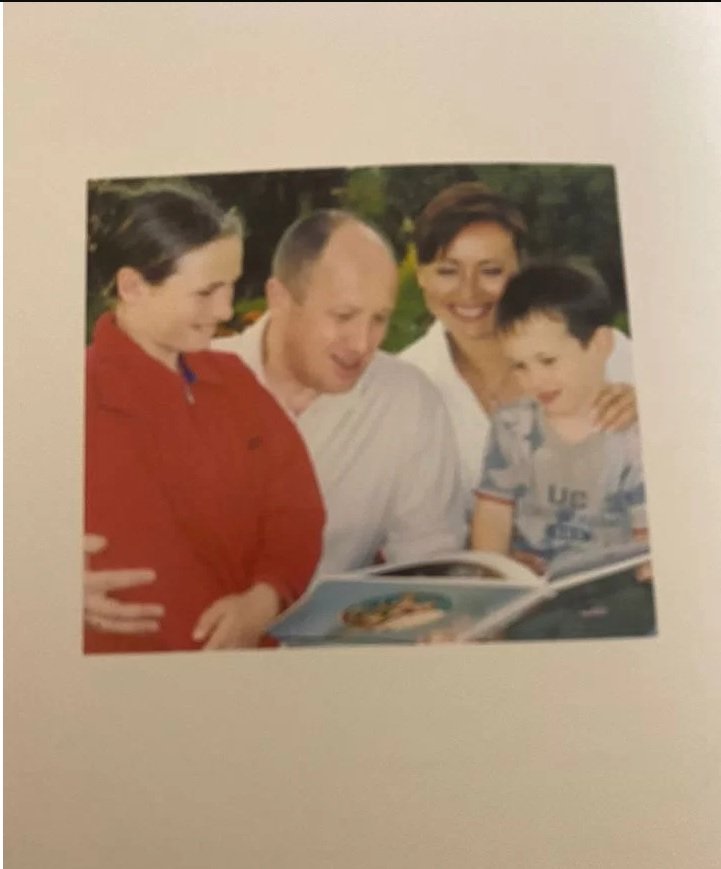 児童書に掲載されている若き日のプリゴジン氏　Avitoより