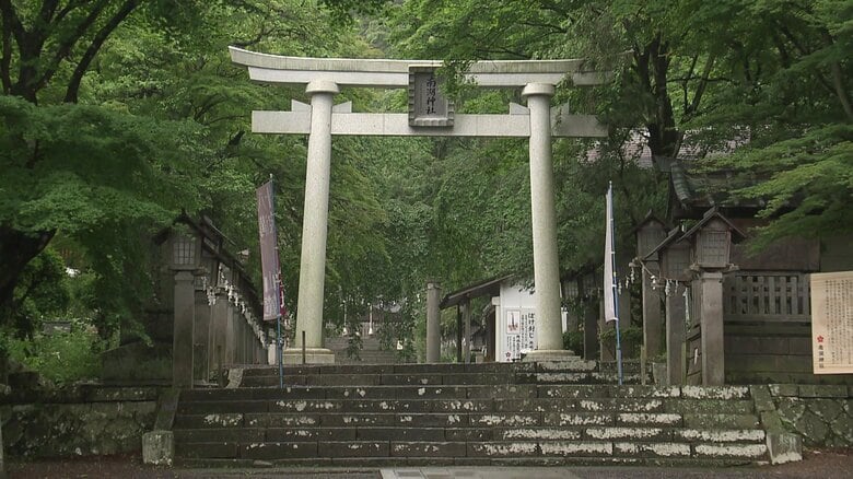南湖神社（白河市菅生館）