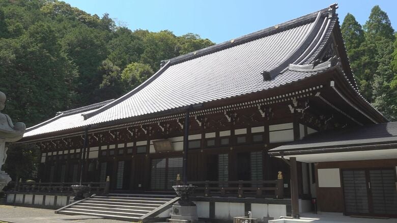 小浜藩主の菩提寺「長英寺」
