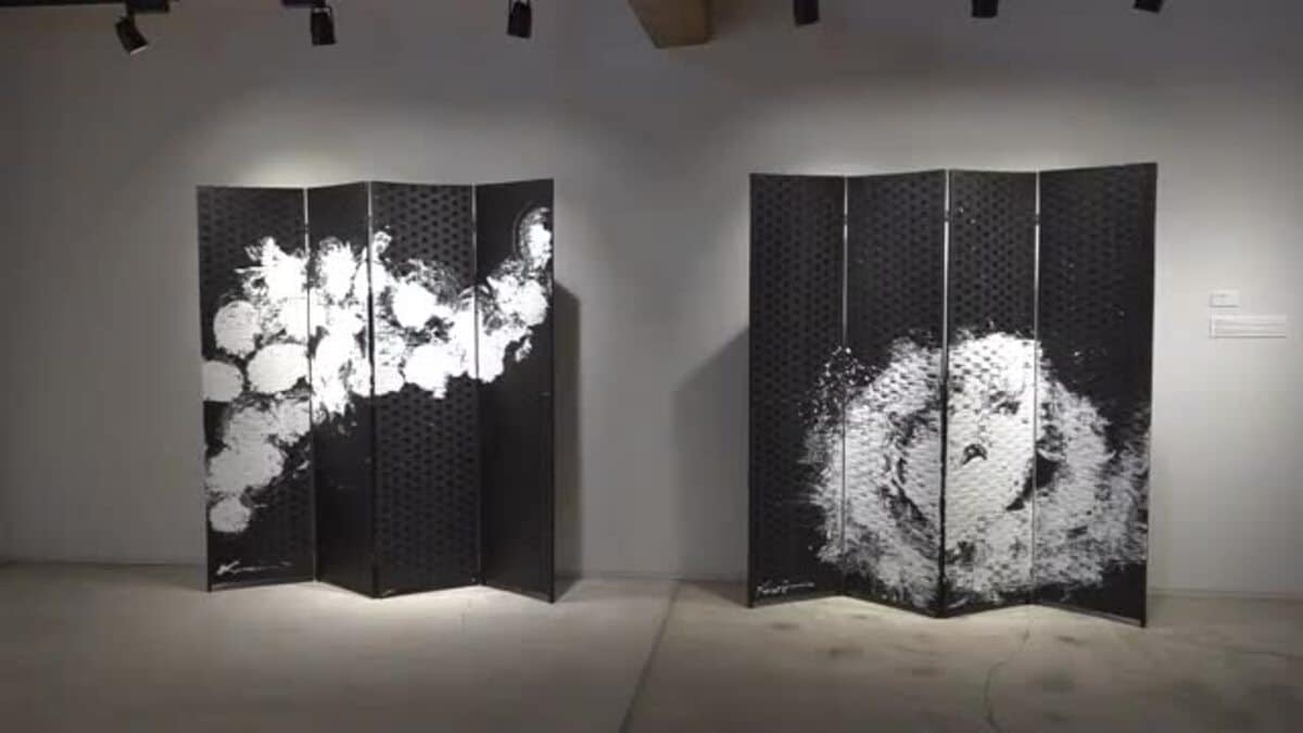 書と現代アートを融合 アーティストの前田鎌利さん個展【福井】｜FNN