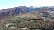 ドライブで紅葉を…鳥海ブルーライン 秋田・にかほ市