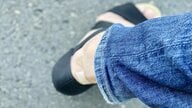 サンダルが痛いのは「選び方」が間違っている！？靴擦れは3つの対策を試して…痛くないフィットのコツを“プロ”が解説