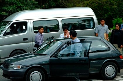 皇后さま30年以上愛用の「カローラⅡ」運転も…愛子さまは就職後初の休暇　天皇ご一家が御料牧場でご静養