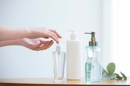 「残量わからんのよな」ボディーソープの容器はなぜか“不透明”が多い…“透明容器”に詰め替えもNG？理由を花王に聞いた