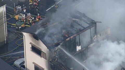 木造3階建ての店舗兼住宅で火事　男性1人を病院に搬送…命に別状なし　大阪市鶴見区