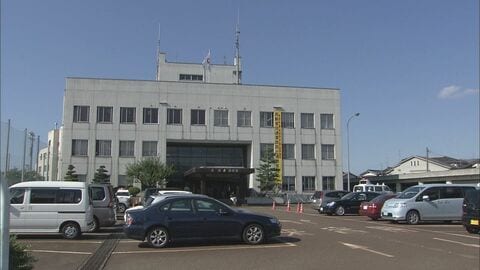 買い物カゴに一度入れるも…コンビニでタバコ10個を万引きした疑い　53歳女を逮捕　新潟・長岡市