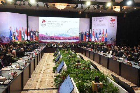 南シナ海情勢など議論　米中も参加した拡大ASEAN国防相会議